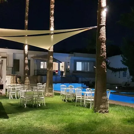 Aparthotel Elizabeth Kato Daratso